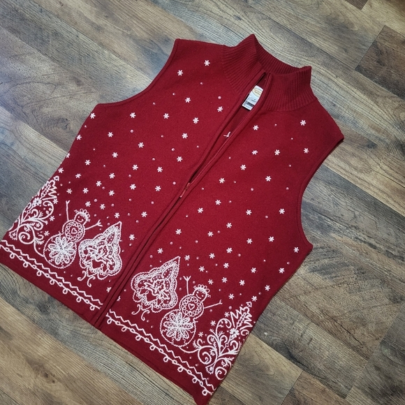 Vintage Talbots Red Merino Wool Embroidered and Beaded Pearl Christmas Vest SM - Picture 2 of 8